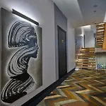 Twins & Hotel
