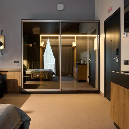 Twins & Otel