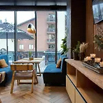 Otel Twins &