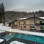 Otel Twins & Bukovel